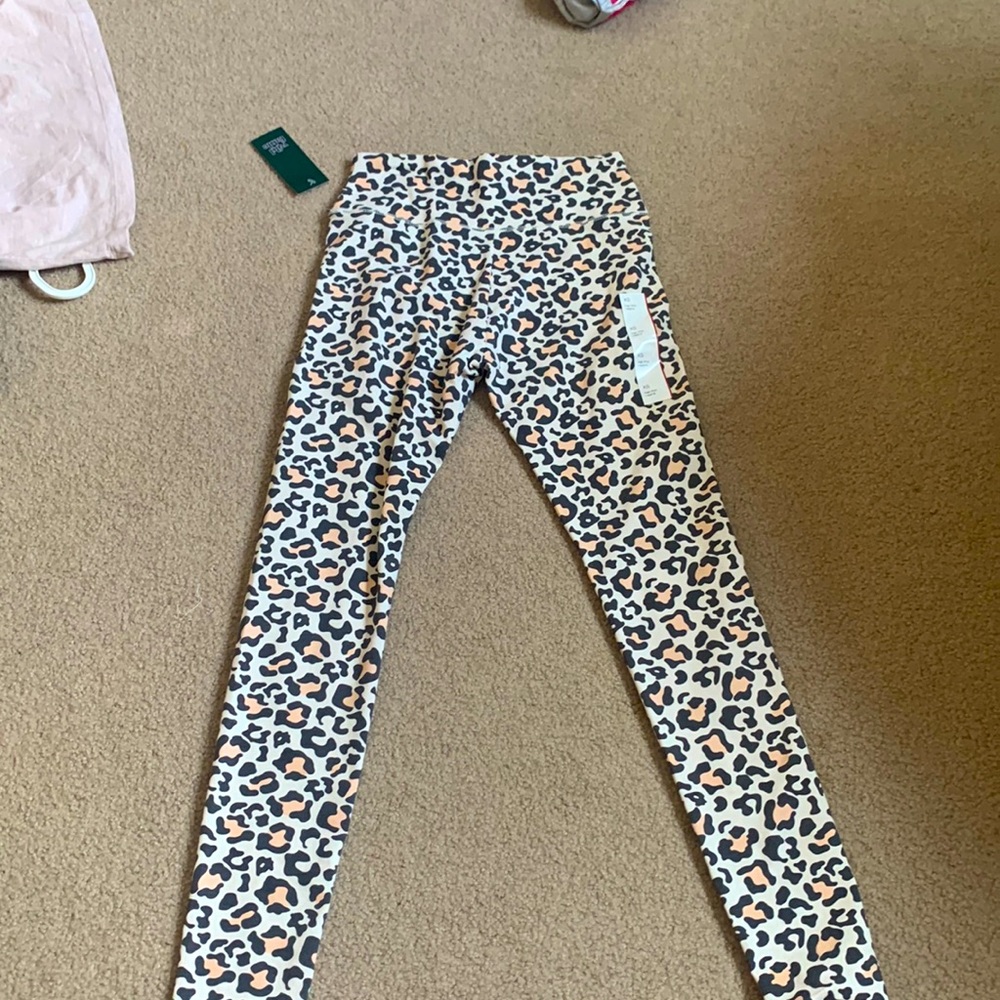 Cheetah print leggings